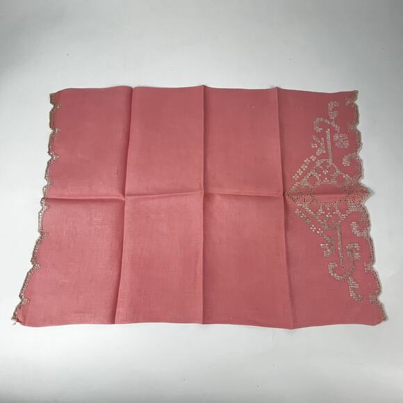 Vtg Pink Tea Towel Embroidered Lace Scrollwork 19x14 Large Table Doily Linens - Picture 1 of 7